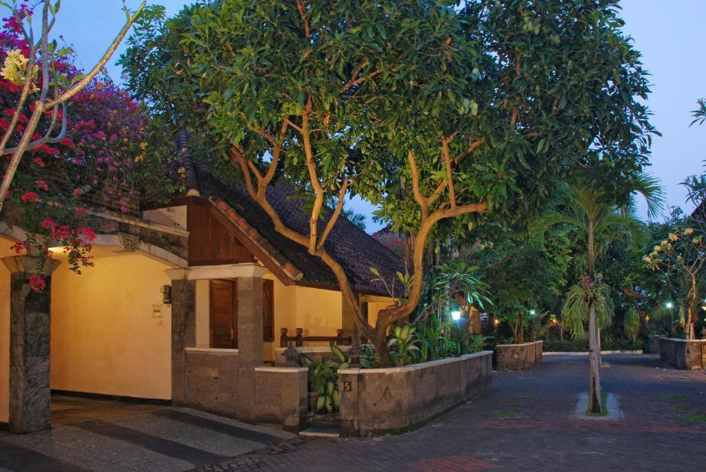 Taman Ayu 212 Hotel Denpasar  Ngoại thất bức ảnh