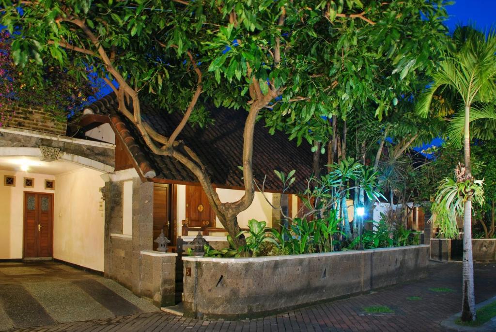 Taman Ayu 212 Hotel Denpasar  Ngoại thất bức ảnh