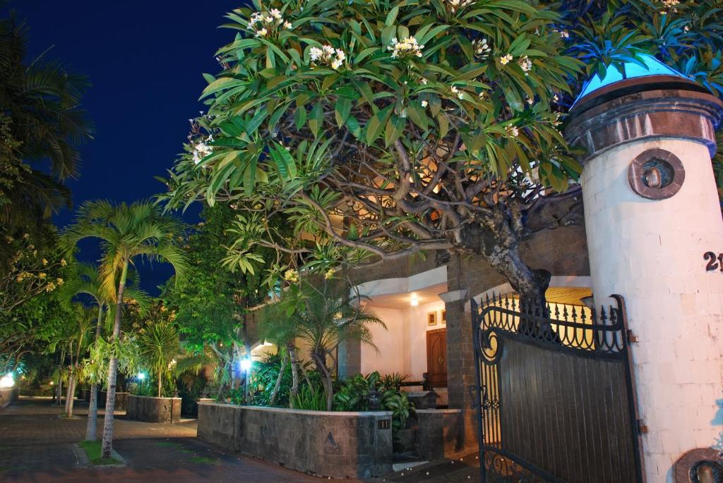 Taman Ayu 212 Hotel Denpasar  Ngoại thất bức ảnh
